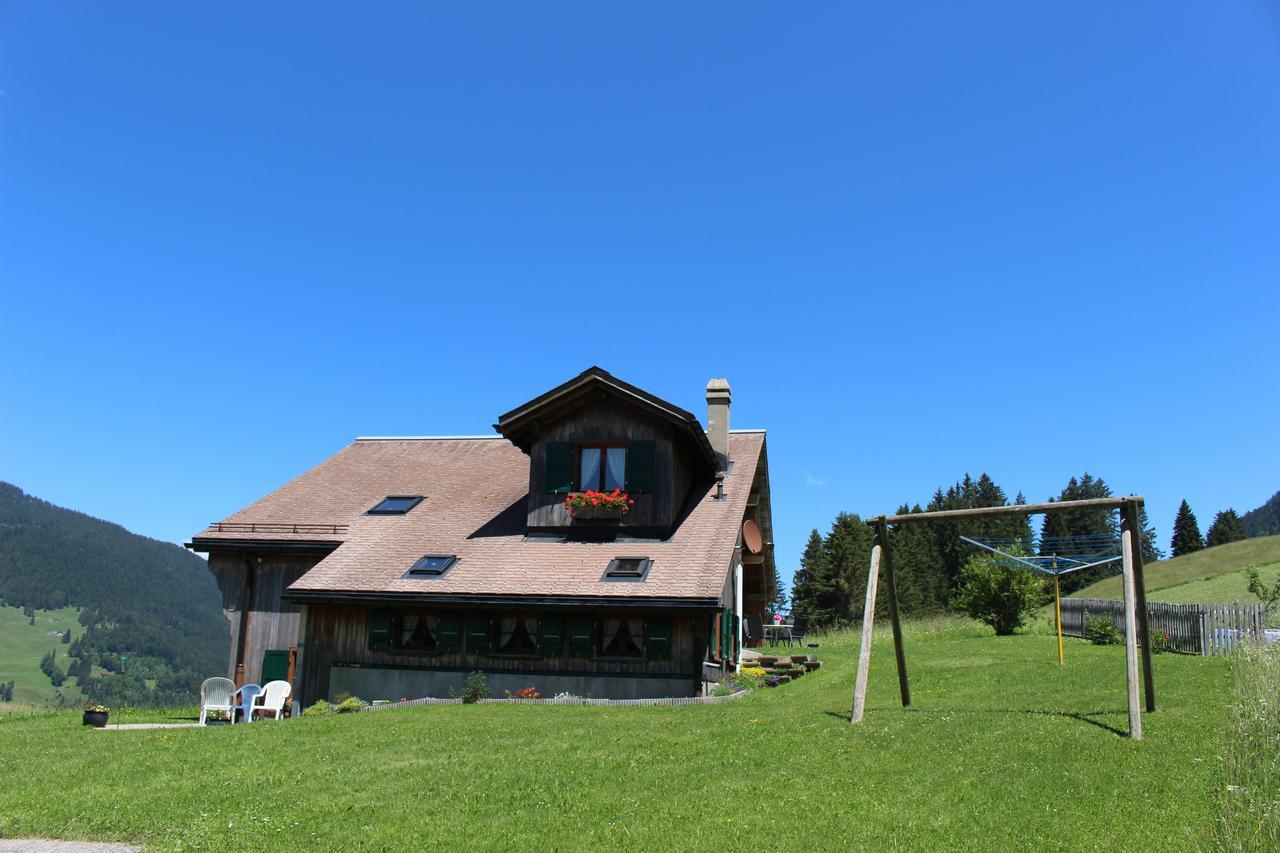Les Mourriaux Apartamento Chateau-d'Oex Exterior foto